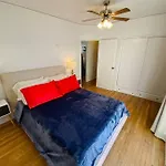 Chic 1,400 Sq Ft Home In Weho 2Br 2Ba Gated