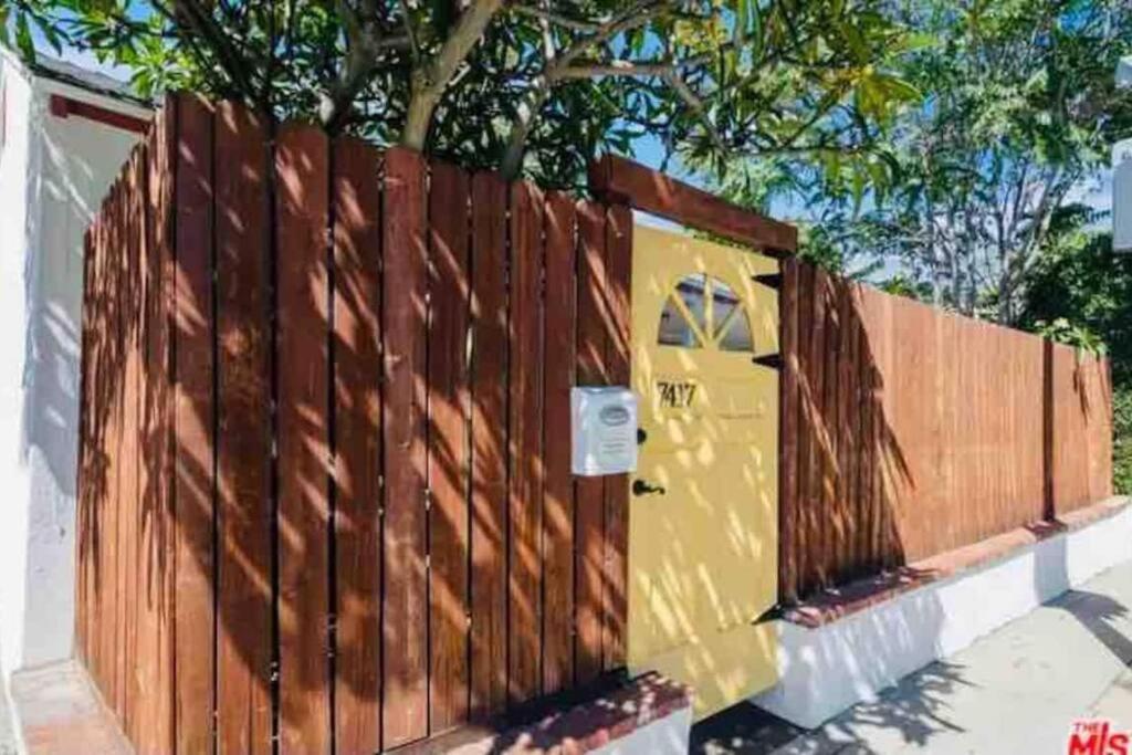 Chic 1,400 Sq Ft In Weho 2br 2ba Gated * Los Angeles